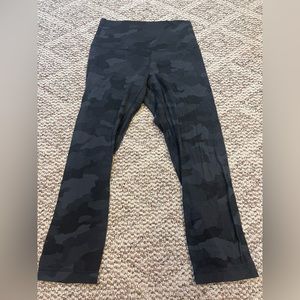 Lululemon camo leggings size 6